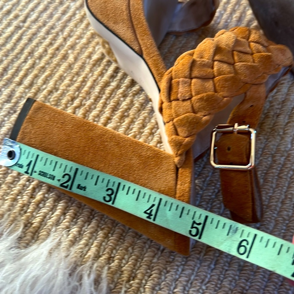 RAYE SUEDE PLATFORM HEELS. Size 7 - Picture 6 of 6